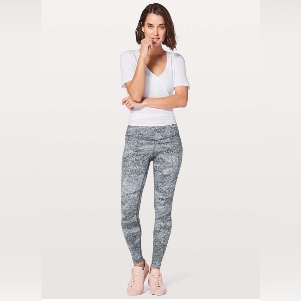 Lululemon Wunder Under Low-Rise Tight *Full-On Luxtreme 28”, Size 8